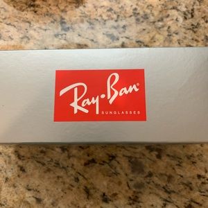 NWOT Ray Ban Aviators